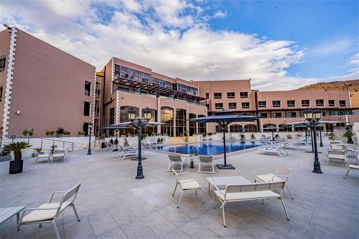Petra Pillars Luxury Hotel