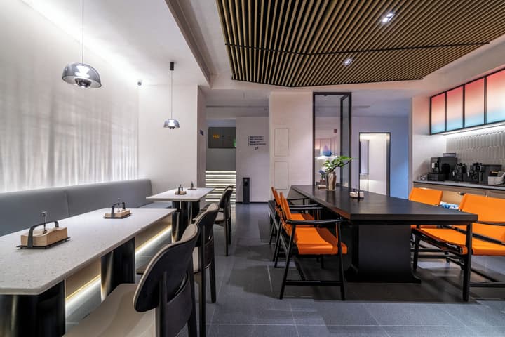 CYBO Junting Shangpin Hotel (Chengdu Chunxi Road Tianfu Square Branch)