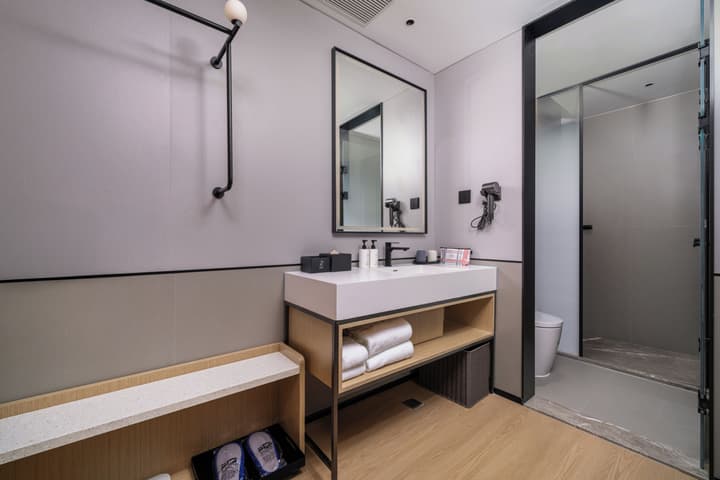 CYBO Junting Shangpin Hotel (Chengdu Chunxi Road Tianfu Square Branch)