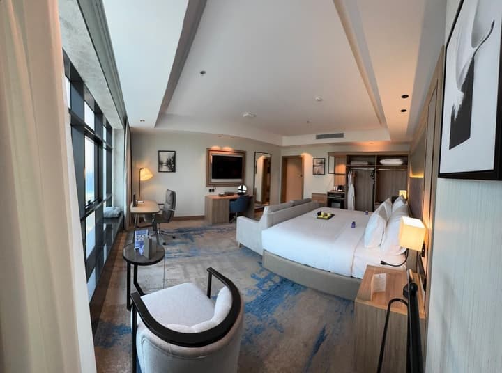 SEA TOWER HOTEL