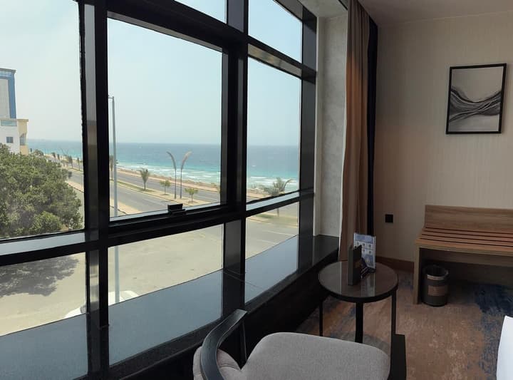 SEA TOWER HOTEL