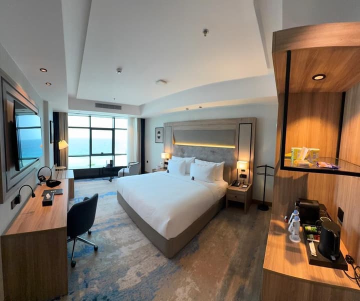 SEA TOWER HOTEL
