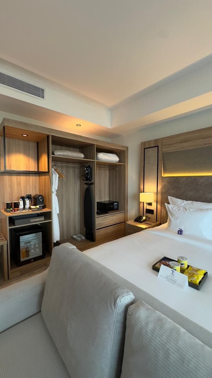 SEA TOWER HOTEL