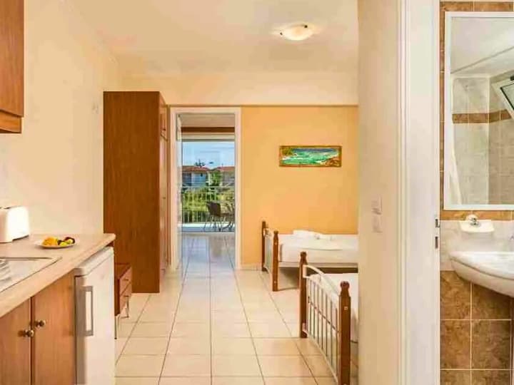Manousis ApartHotel