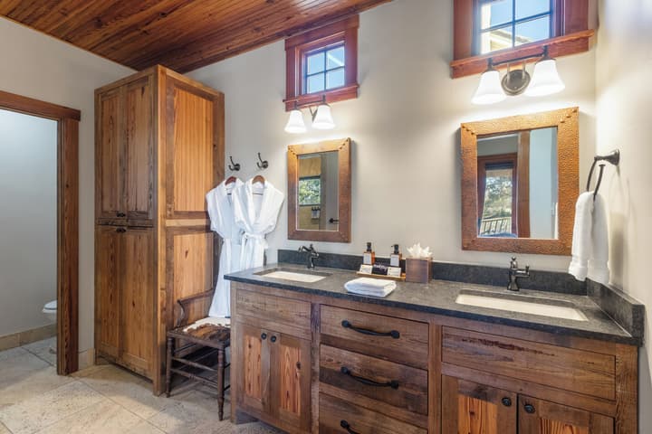 Blacksmith Quarters