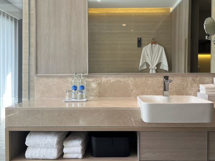 Courtyard By Marriott Phuket Chalong Bay Resort