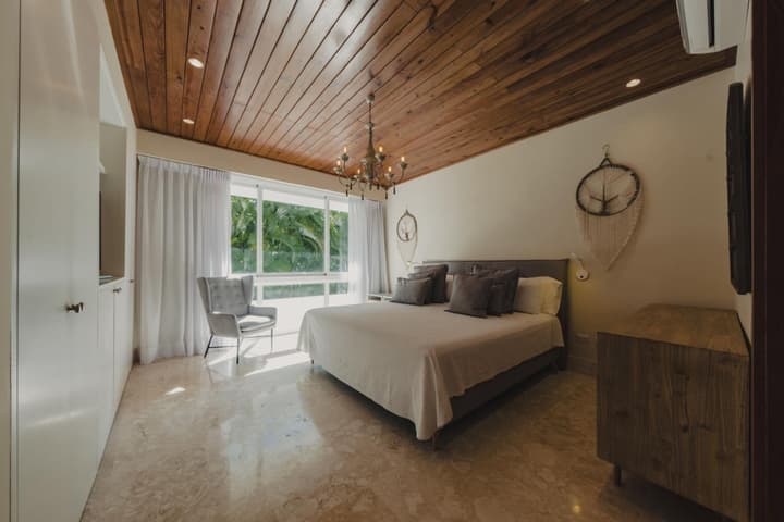Modern Luxury With Outdoor Movie Theater and Chef Service