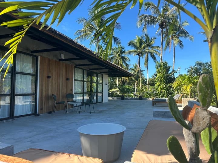 Surfing Temple Boutique Hotel