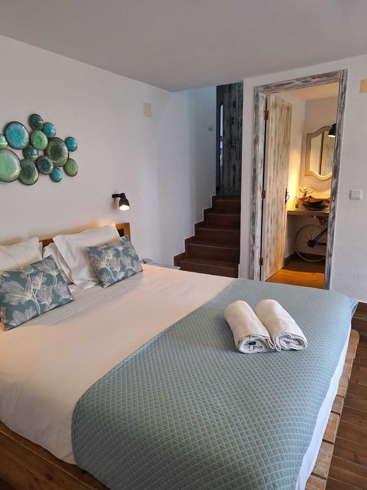 Lovin Book Guesthouse