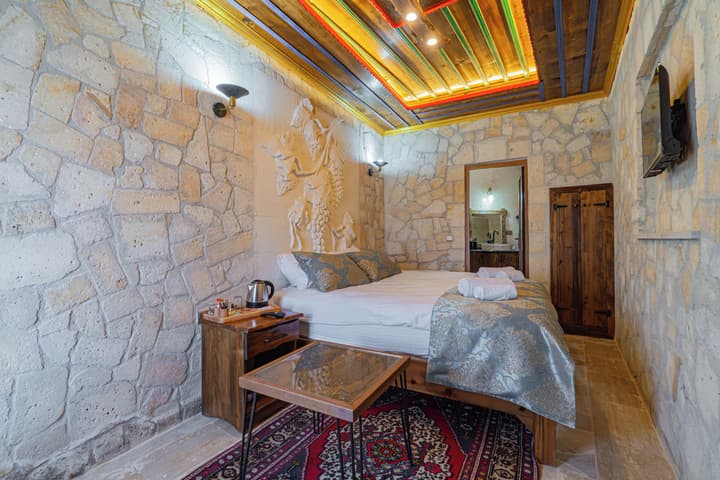 Tyana Cave House