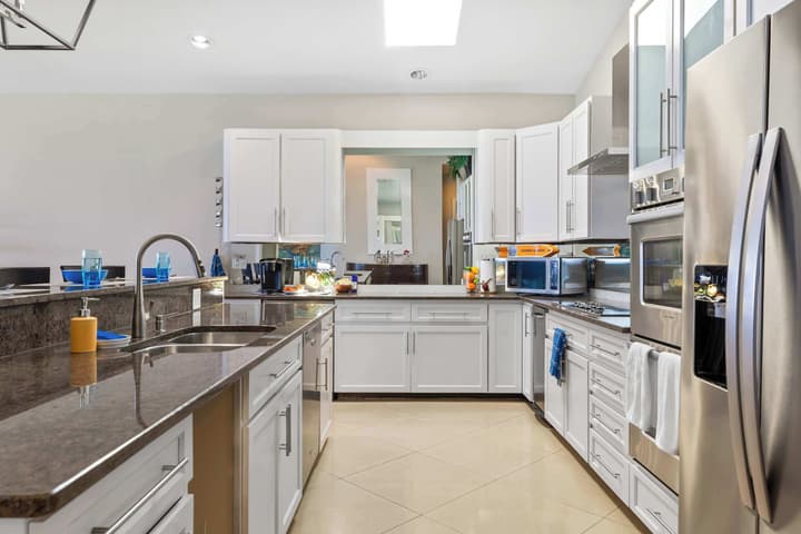 NEW Sleeps 10 - Laguna Del Mar 19 - Seven Mile Beach