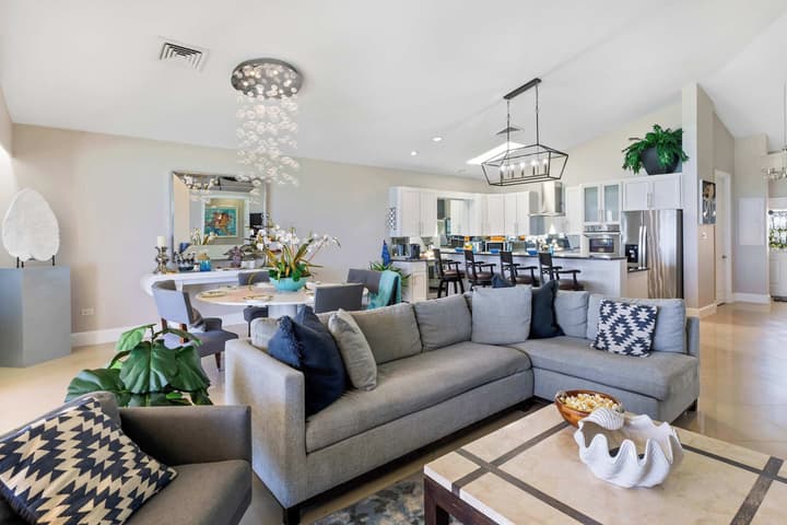 NEW Sleeps 10 - Laguna Del Mar 19 - Seven Mile Beach