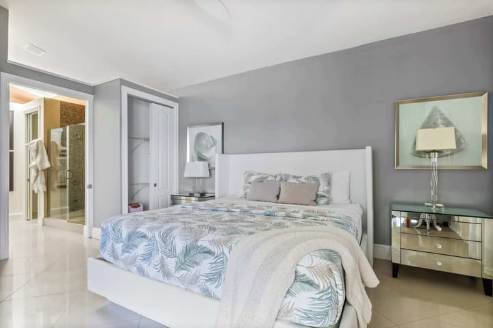 NEW Sleeps 10 - Laguna Del Mar 19 - Seven Mile Beach
