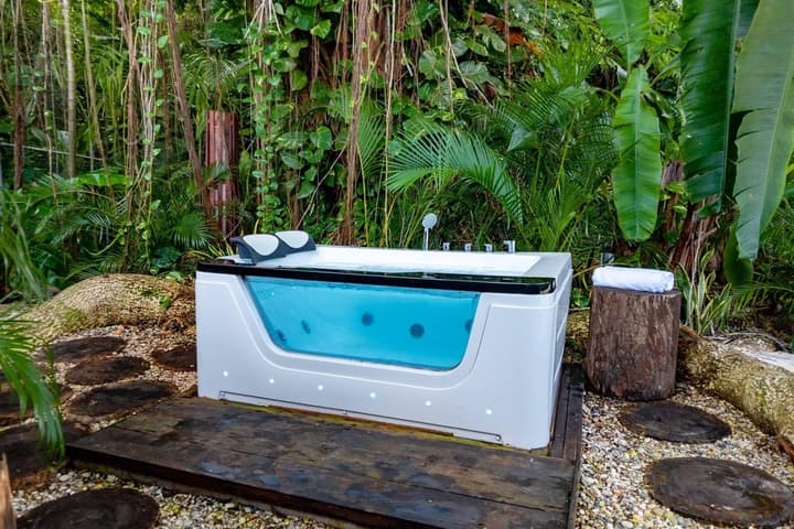 Secluded 3BR Garden Villa Pool Ocean Views