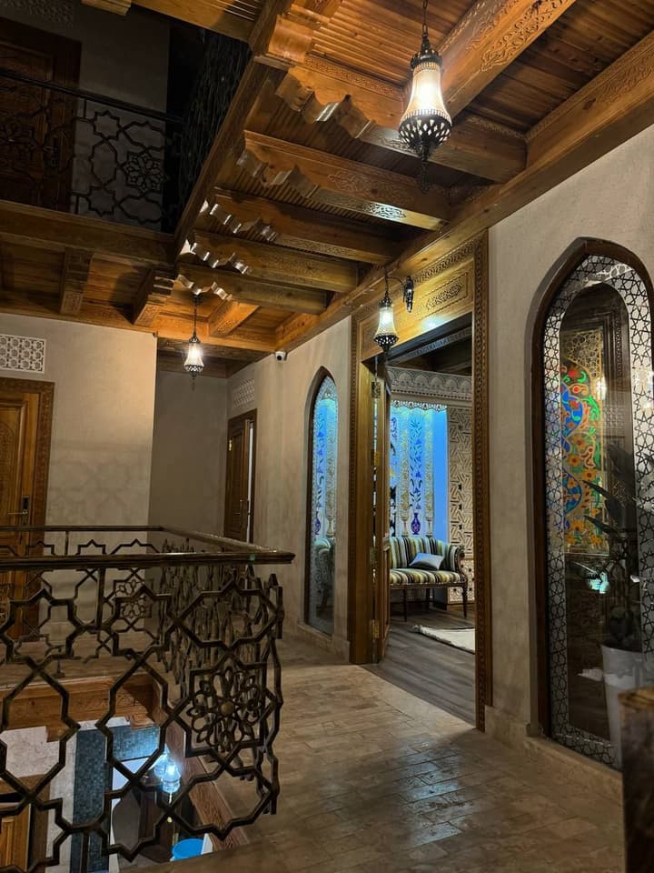 Mehrob Hotel