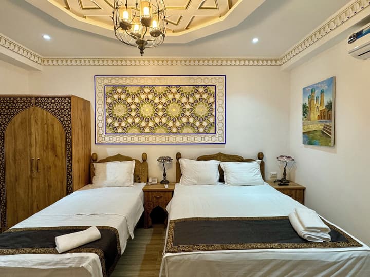 Mehrob Hotel