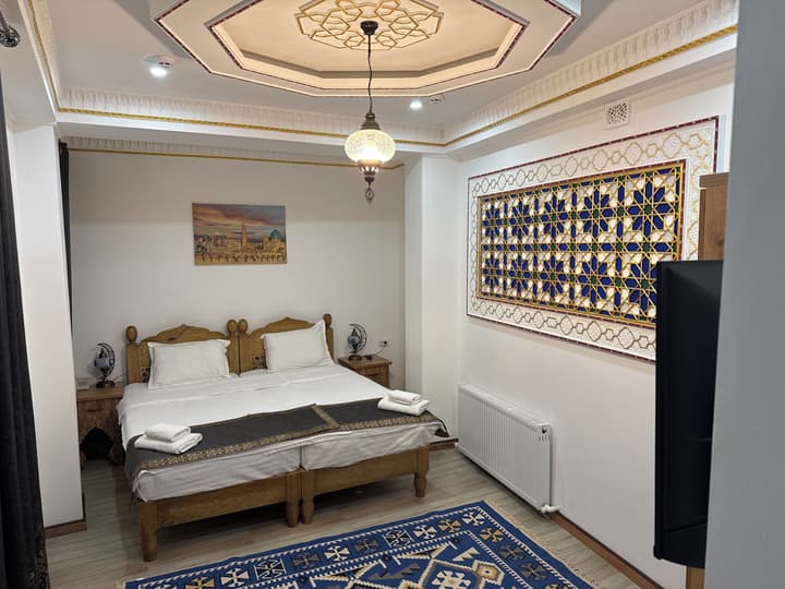 Mehrob Hotel