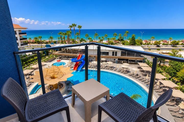 World Star Beach Resort & Spa
