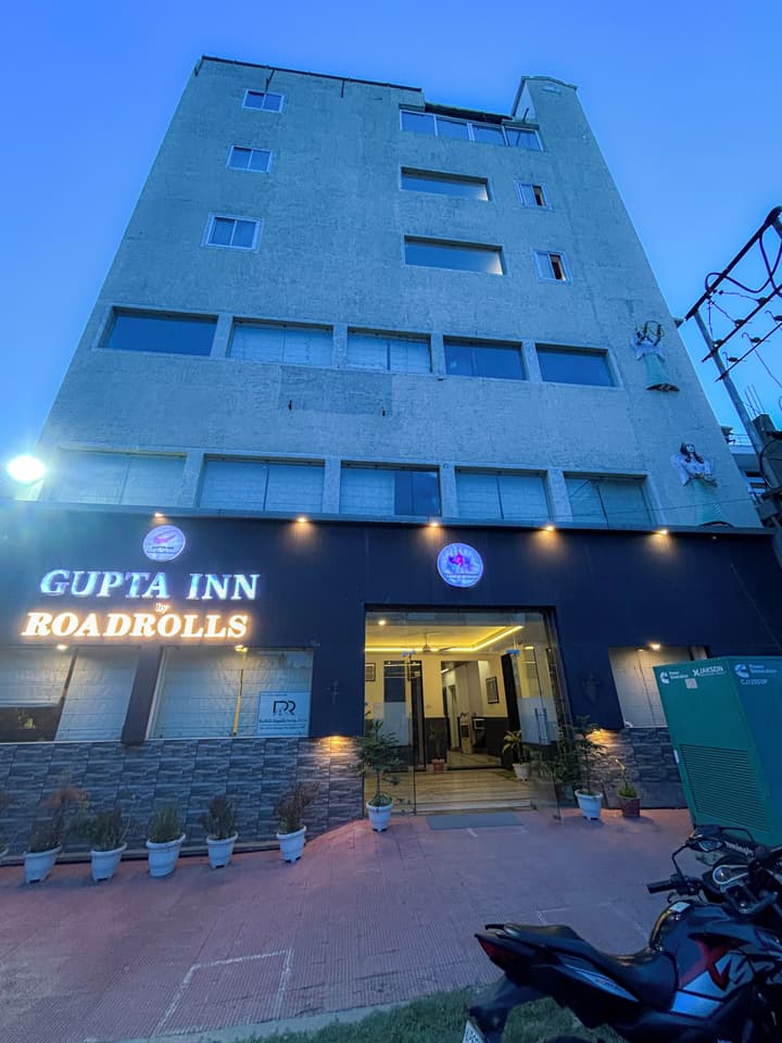 Gupta Inn by Roadrolls