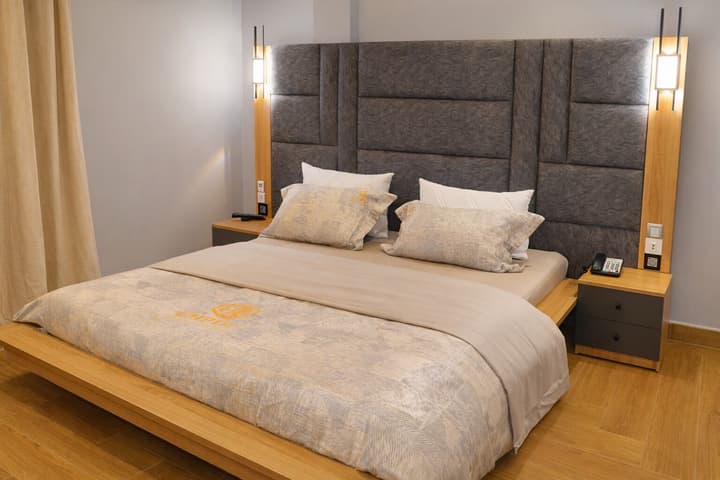 EMPIRE LUXURY HOTEL