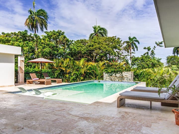 Connections Encuentro Tropical Oasis DR