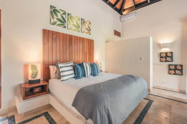 Tropical Villa With Pool at Green Village B843