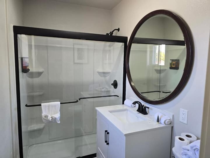 The Atlas Inn & Suites LAX