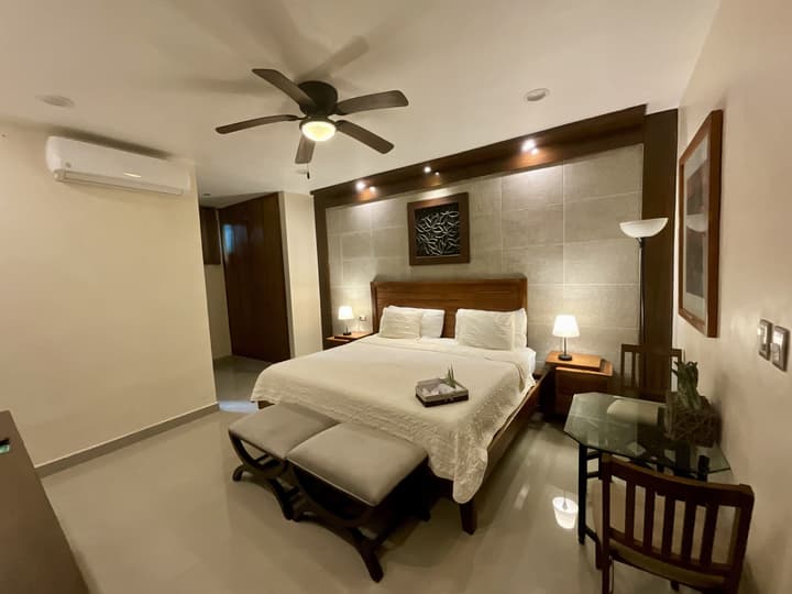 El Zaguán Colonial by GuruHotel
