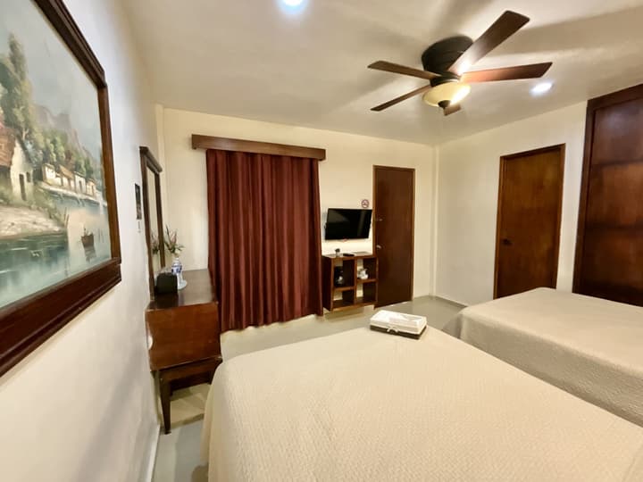 El Zaguán Colonial by GuruHotel