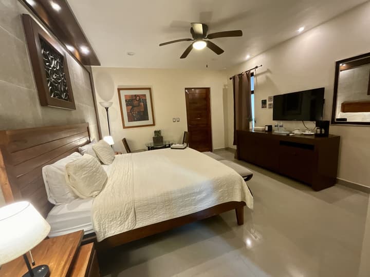 El Zaguán Colonial by GuruHotel