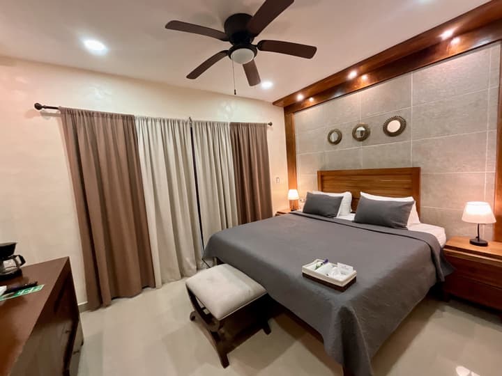 El Zaguán Colonial by GuruHotel
