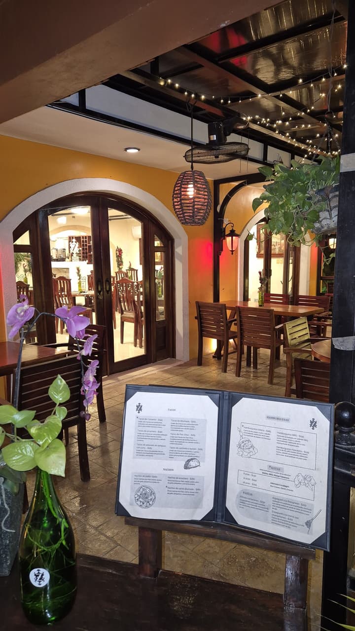 El Zaguán Colonial by GuruHotel