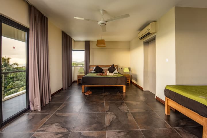 Happy Days Guest House