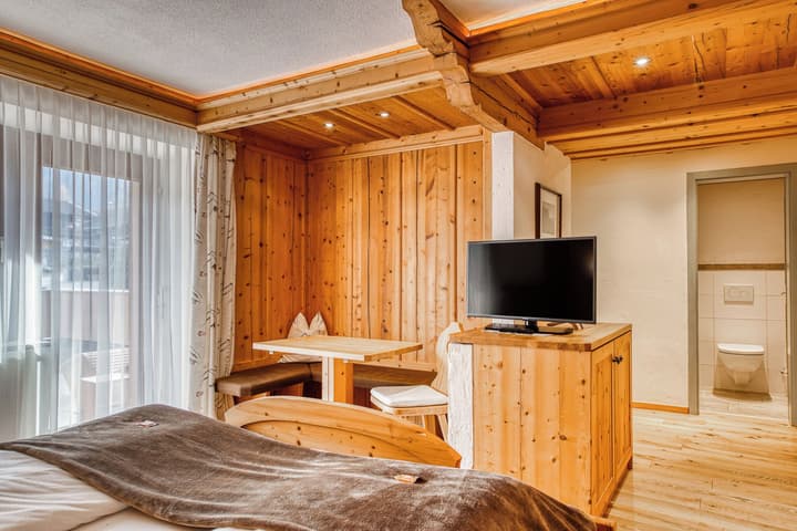 Hotel Alpenstolz