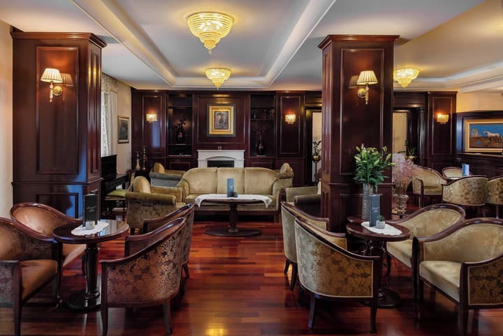 Hotel President Solin
