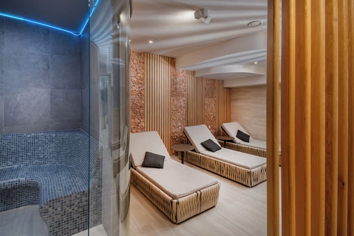 Hotel President Solin
