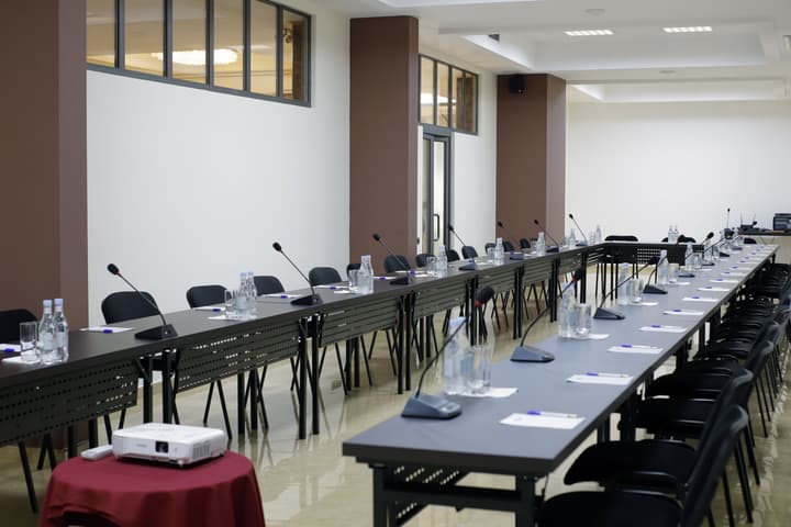 Ani Central Inn