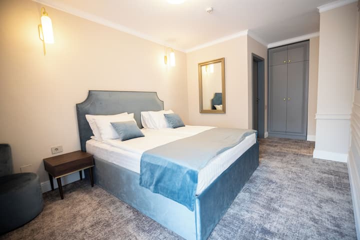 Hotel Meridian