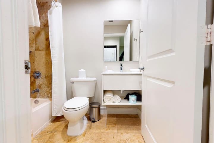 Nuvo Suites Hotel