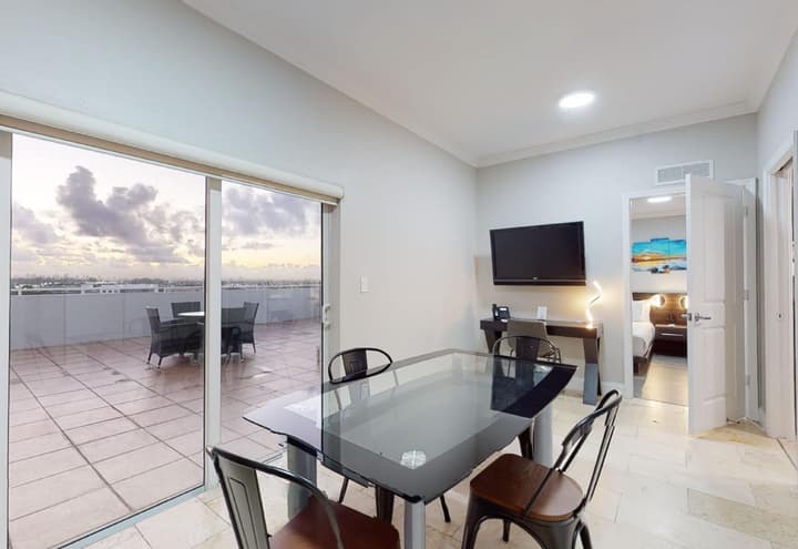 Nuvo Suites Hotel