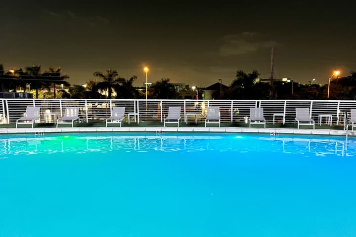 Nuvo Suites Hotel