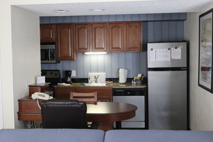Doral Inn & Suites Miami Airport West