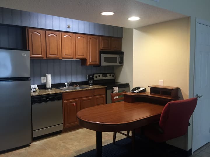 Doral Inn & Suites Miami Airport West