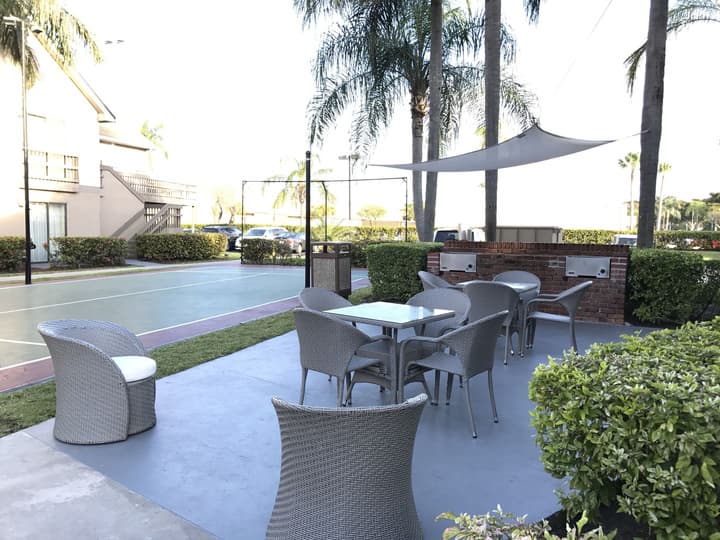 Doral Inn & Suites Miami Airport West