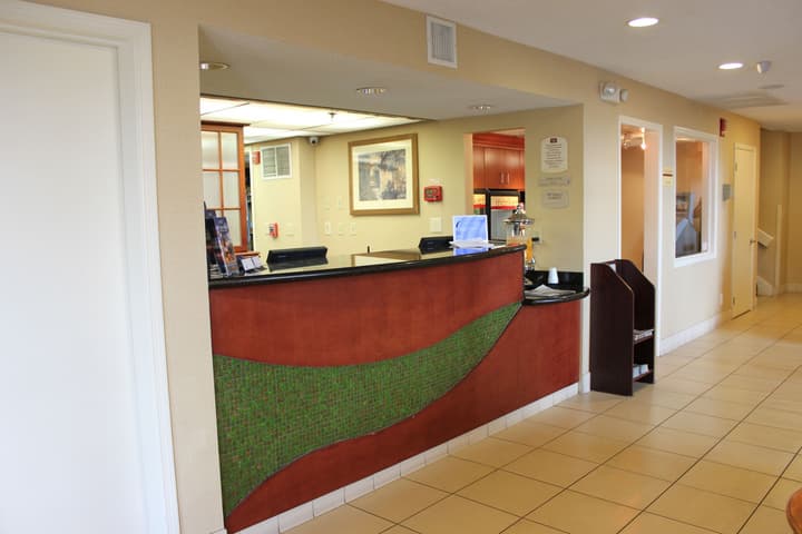 Doral Inn & Suites Miami Airport West