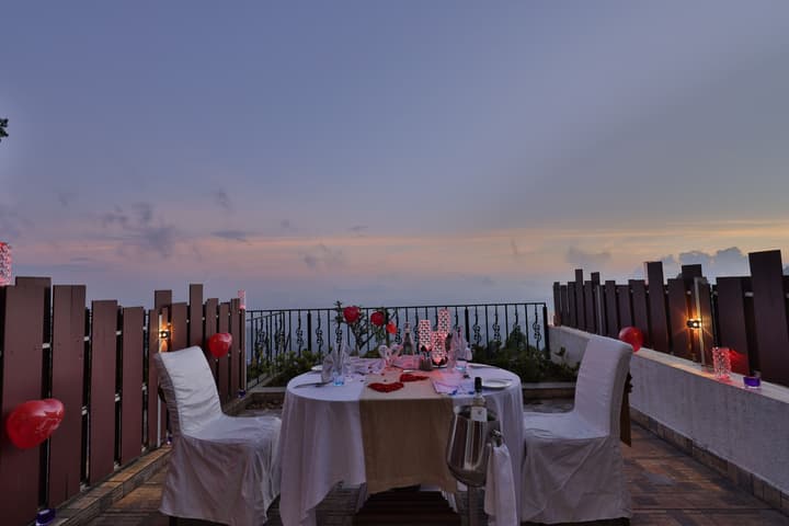 Fragrant Nature Munnar - A Classified Hotel
