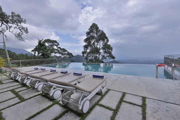 Fragrant Nature Munnar - A Classified Hotel