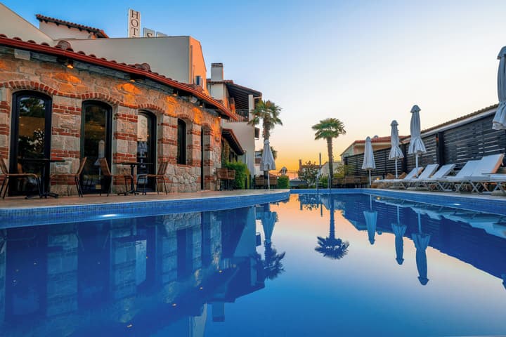 Samel Hotel