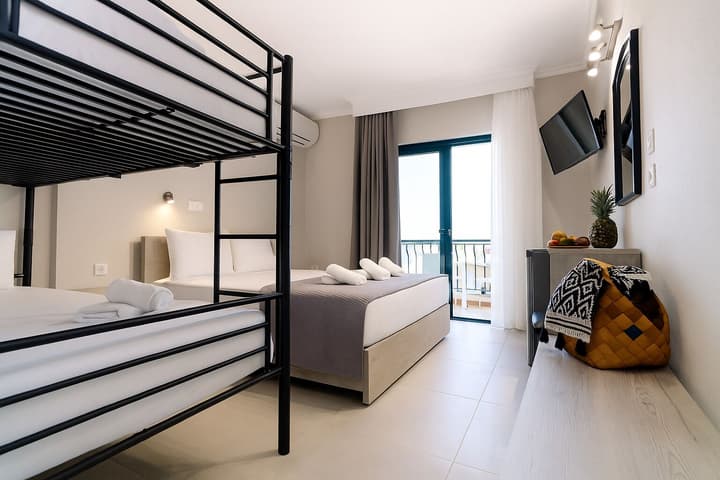 Samel Hotel