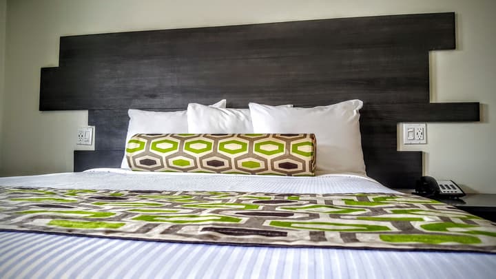 Jewel City Inn